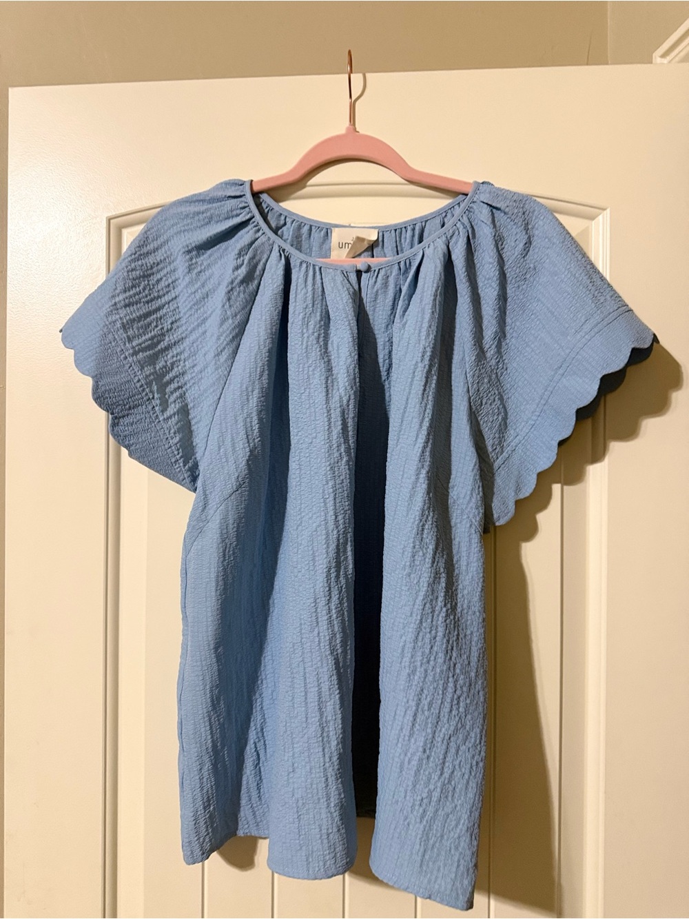 Umgee Powder Blue Scalloped Flutter Sleeve Blouse NWOT